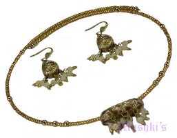 lac necklace earring set - click here for large view